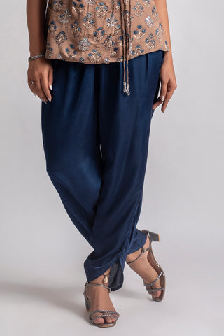 Maahi Front-Back Tulip Pant