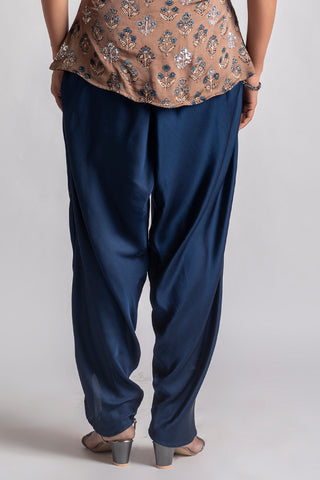 Maahi Front-Back Tulip Pant